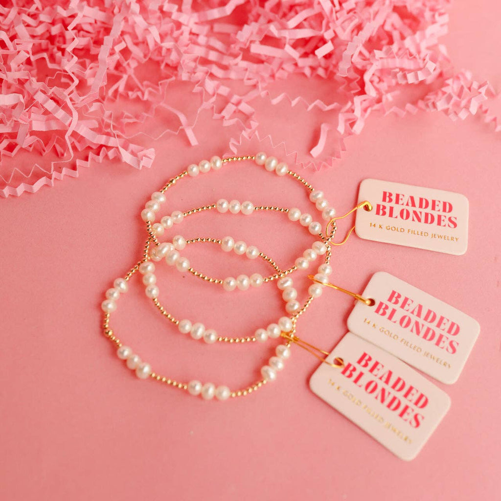 ILY Coastal Pearl Bracelet in Gold: Standard 6.75 inch | Beaded Blondes