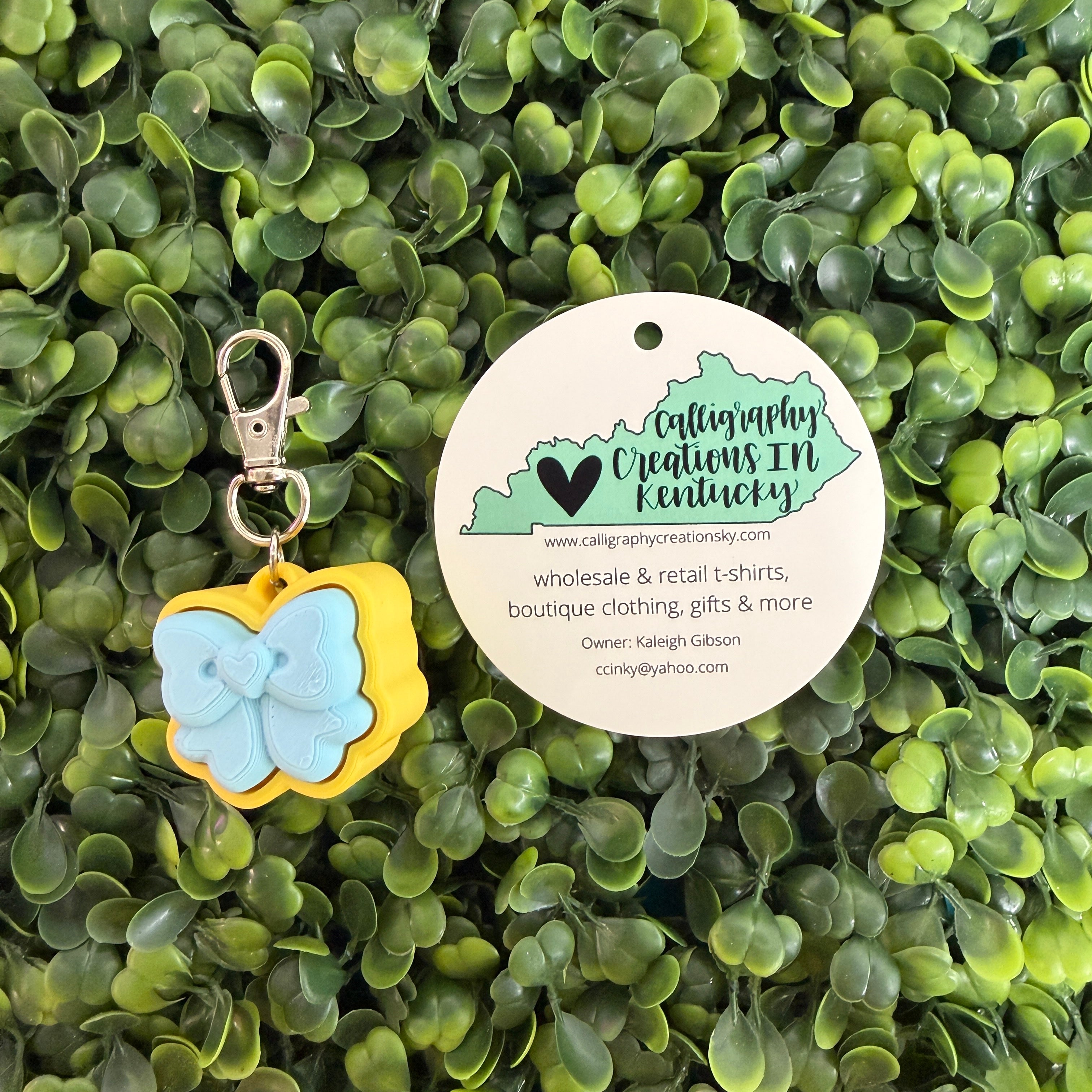 Light Blue/Lemon Yellow Bow Fidget Clicker Keychain