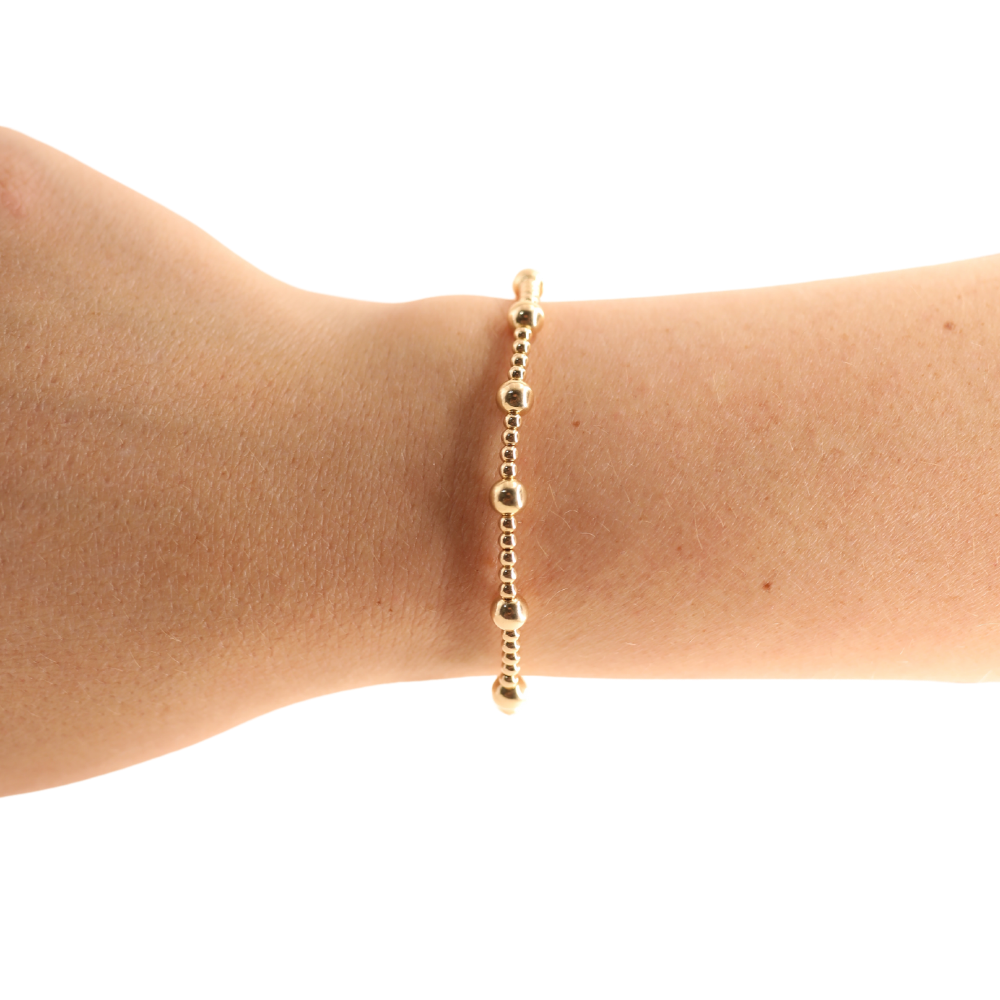 Lively Bracelet in Gold: Standard 6.75 inch | Beaded Blondes