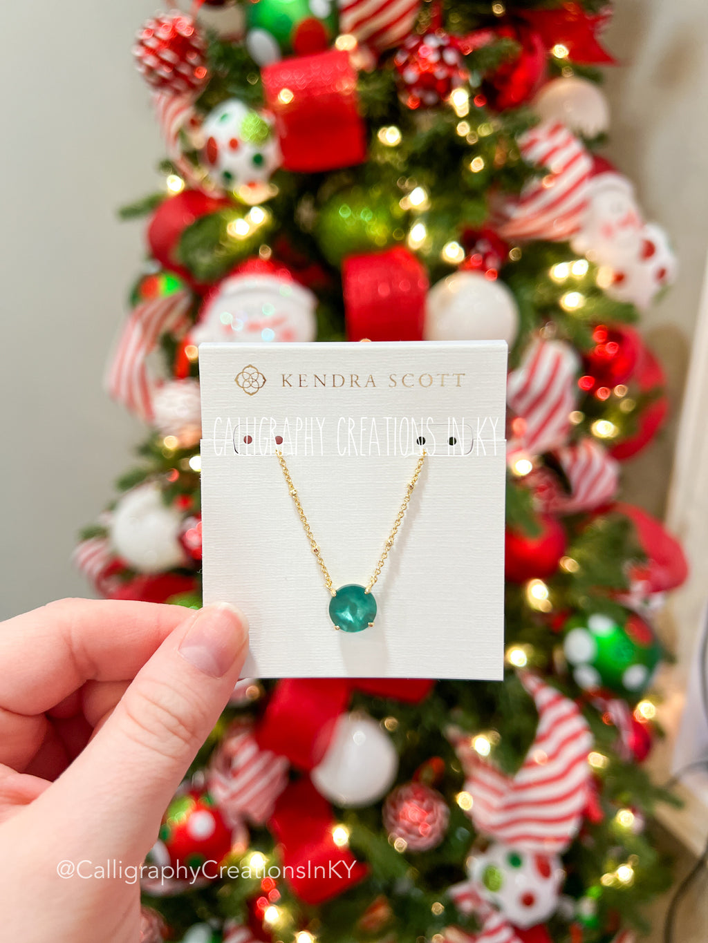 Kendra Scott Jolie Pendant Necklace - Gold Light Kelly Green Illusion