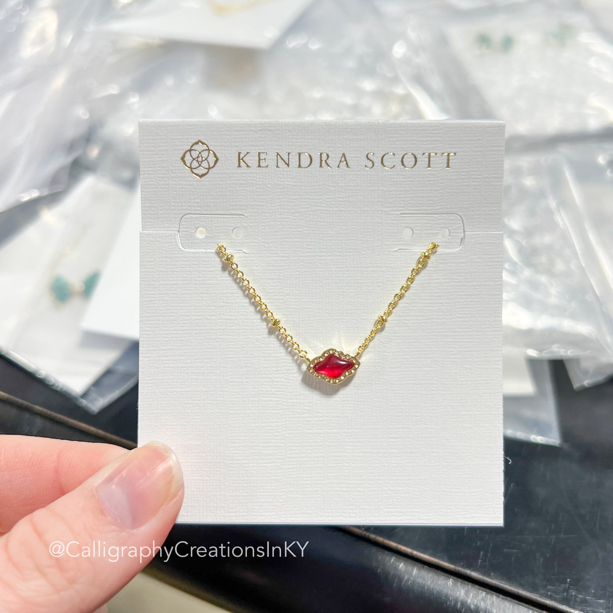 Kendra Scott Mini Abbie Satellite Short Pendant Necklace  - Gold Cranberry Illusion