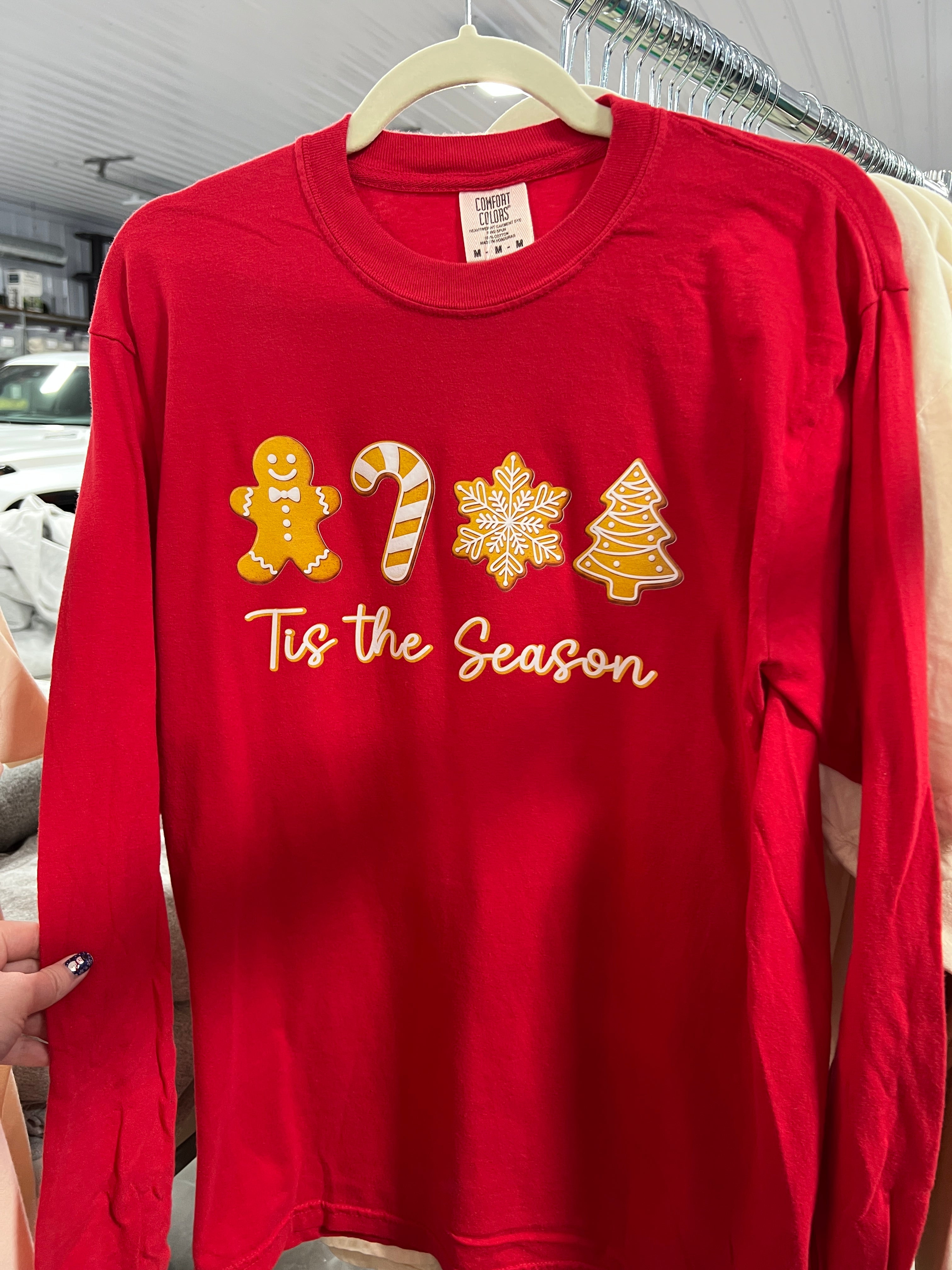(MEDIUM) Red Tis The Season LS CC Tee *FINAL SALE*