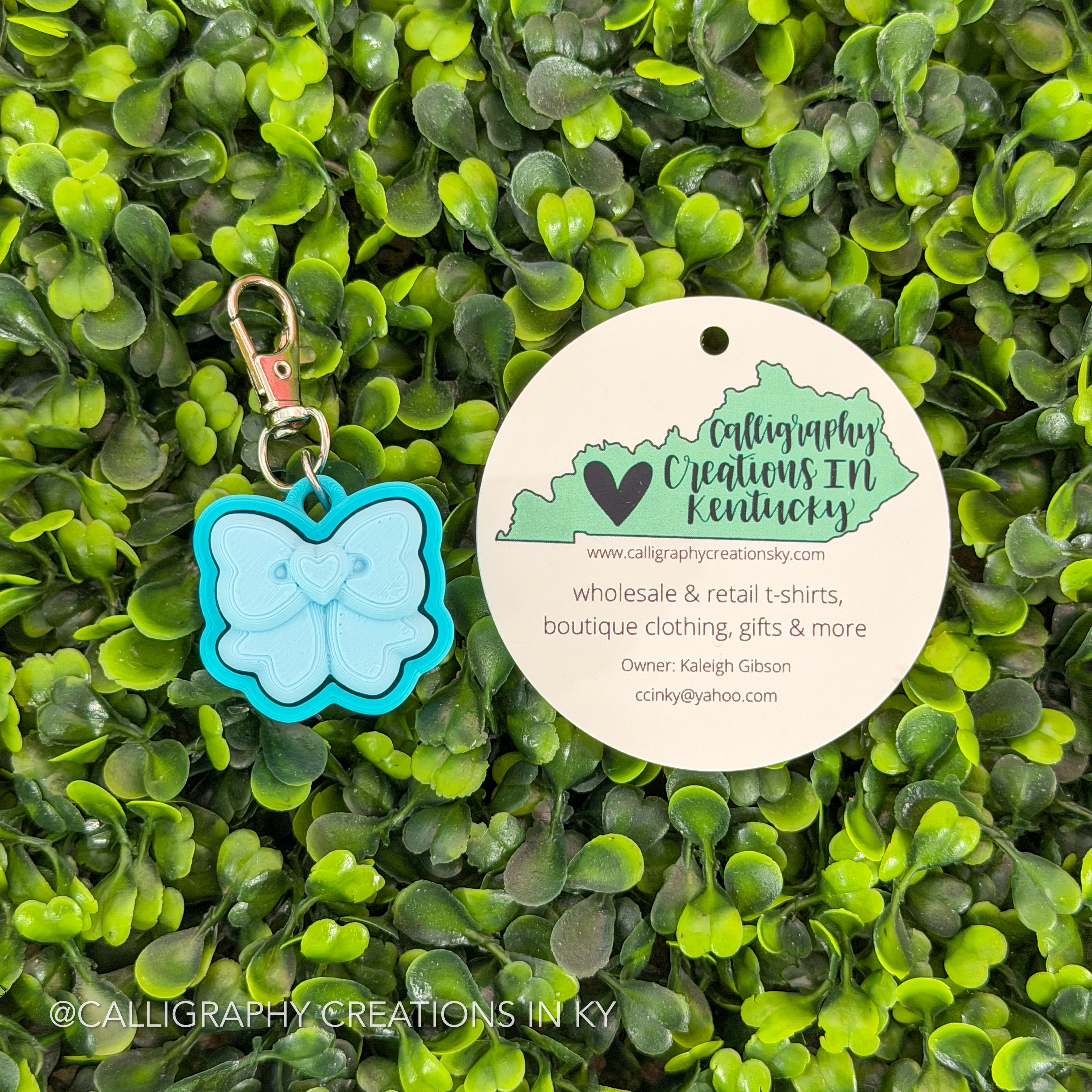 Light Blue/Turquoise Bow Fidget Clicker Keychain