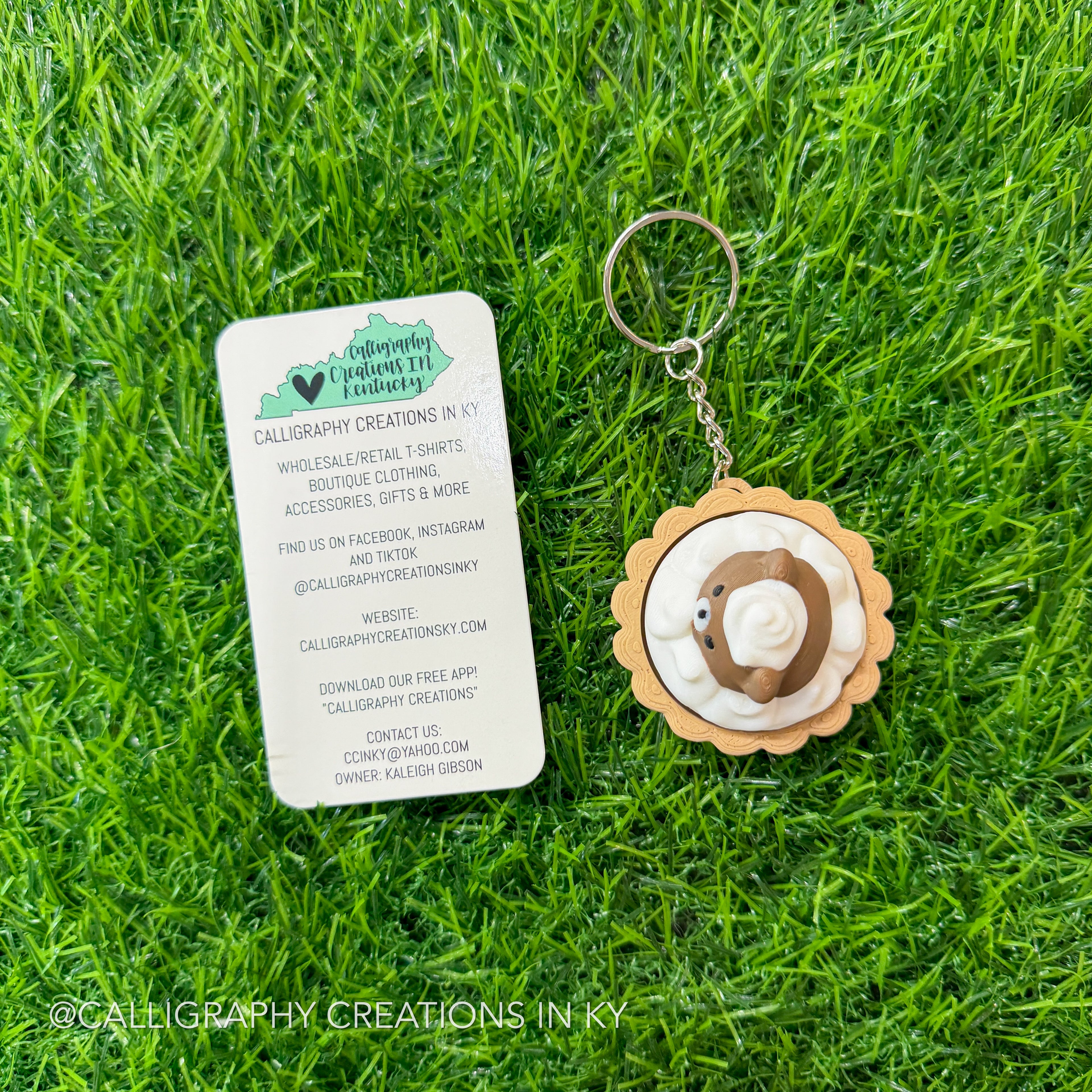 Bear Tart Fidget Clicker Keychain