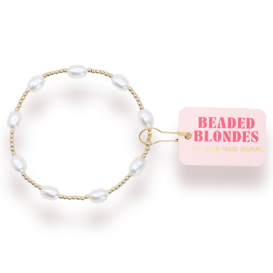 Dainty Ellie Pearl Bracelet in Gold: Standard 6.75 inch | Beaded Blondes