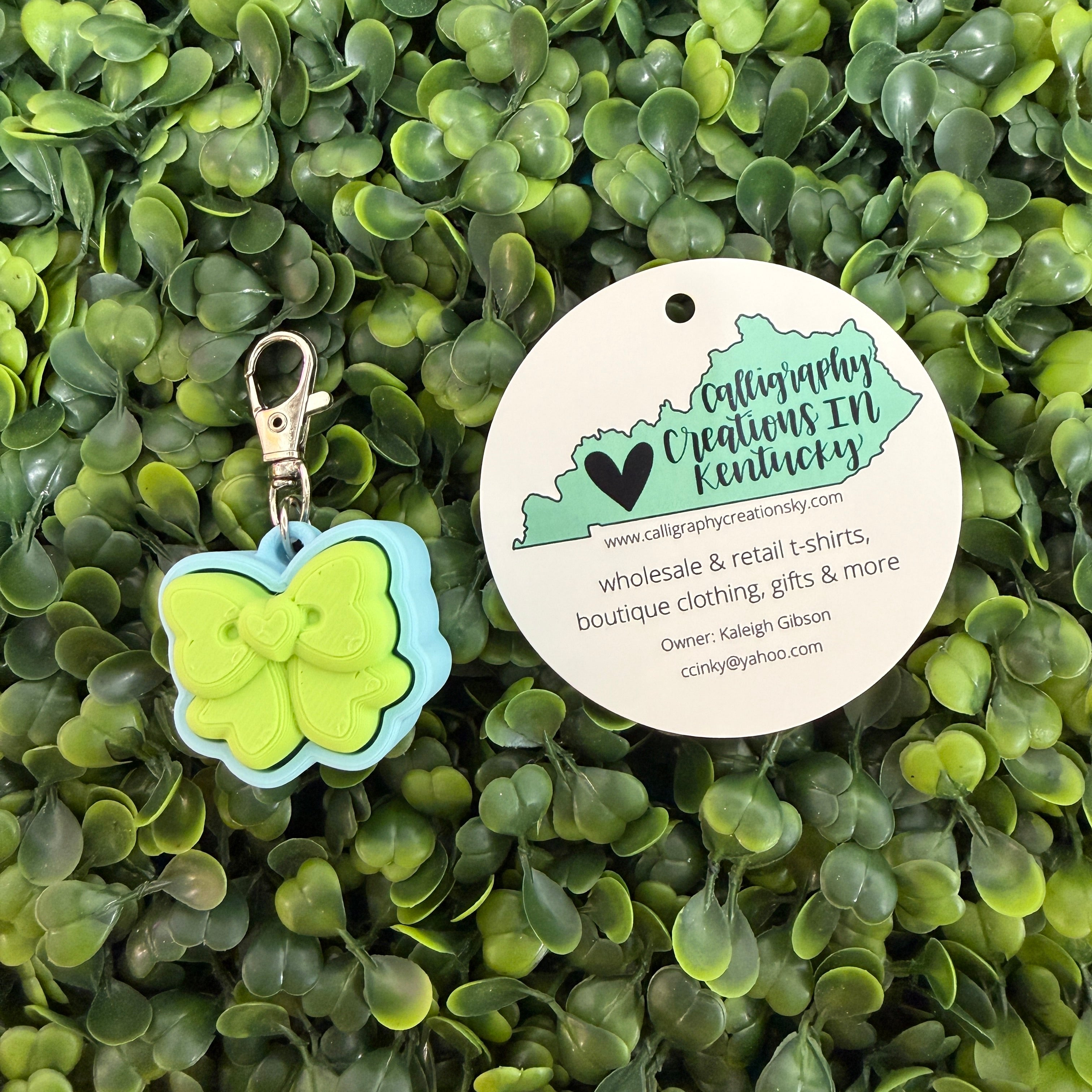 Apple Green/Light Blue Bow Fidget Clicker Keychain