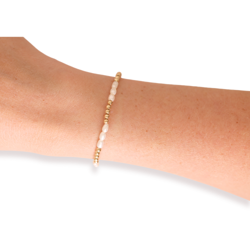 Ali Pearl Bracelet: Standard 6.75 Inch | Beaded Blondes