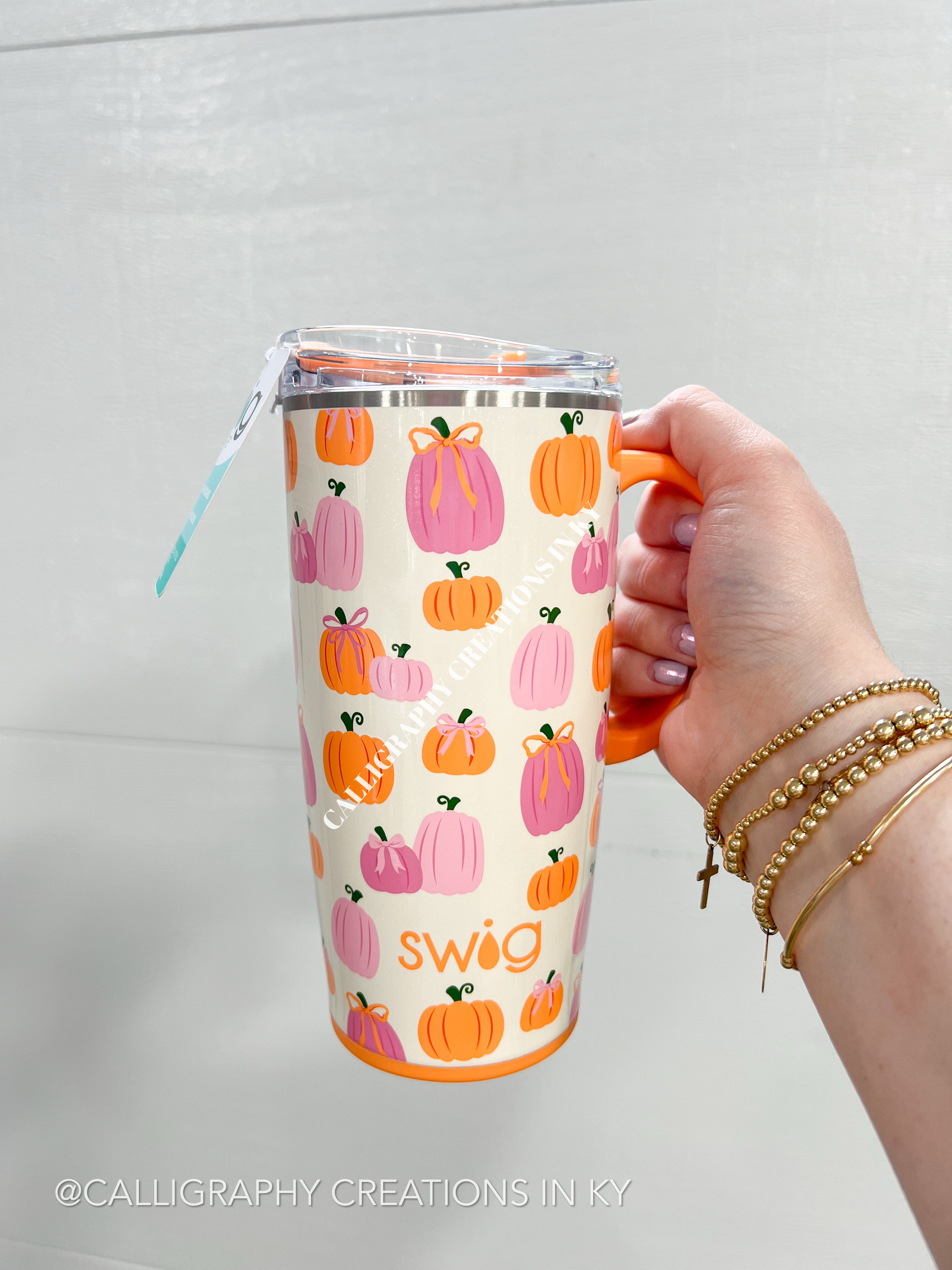 Pumpkins & Bows 22 oz Swig Travel Mug