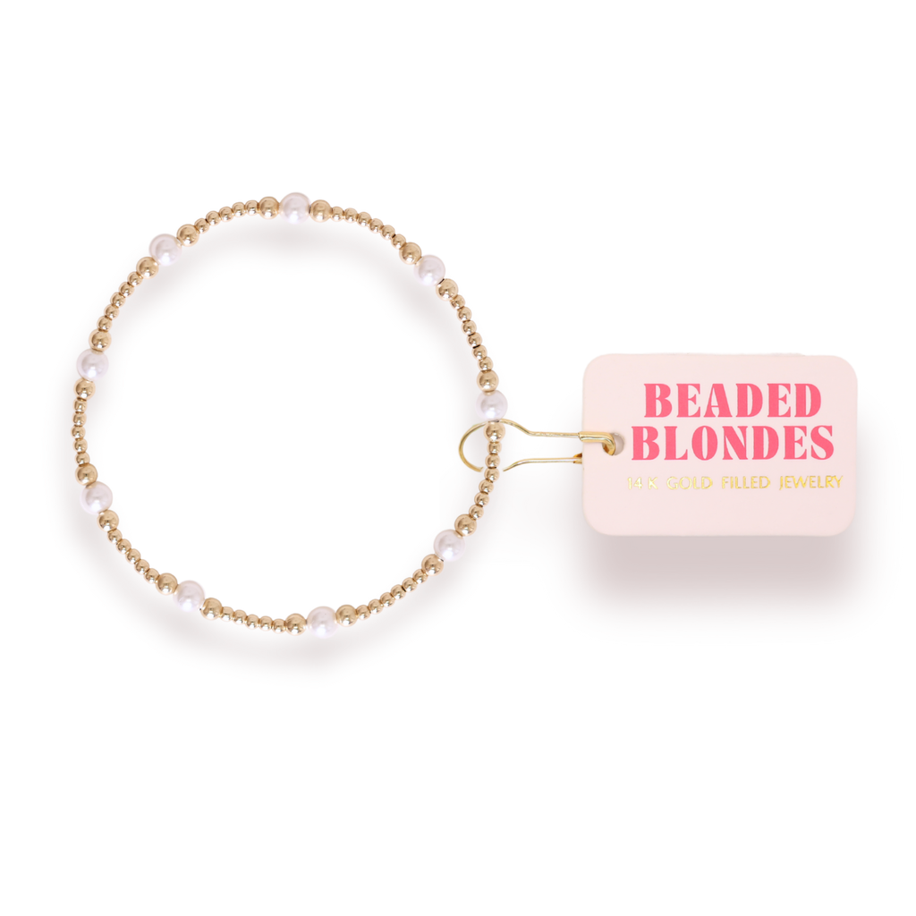 Dainty Sutton Pearl Bracelet: Standard 6.75 Inch | Beaded Blondes