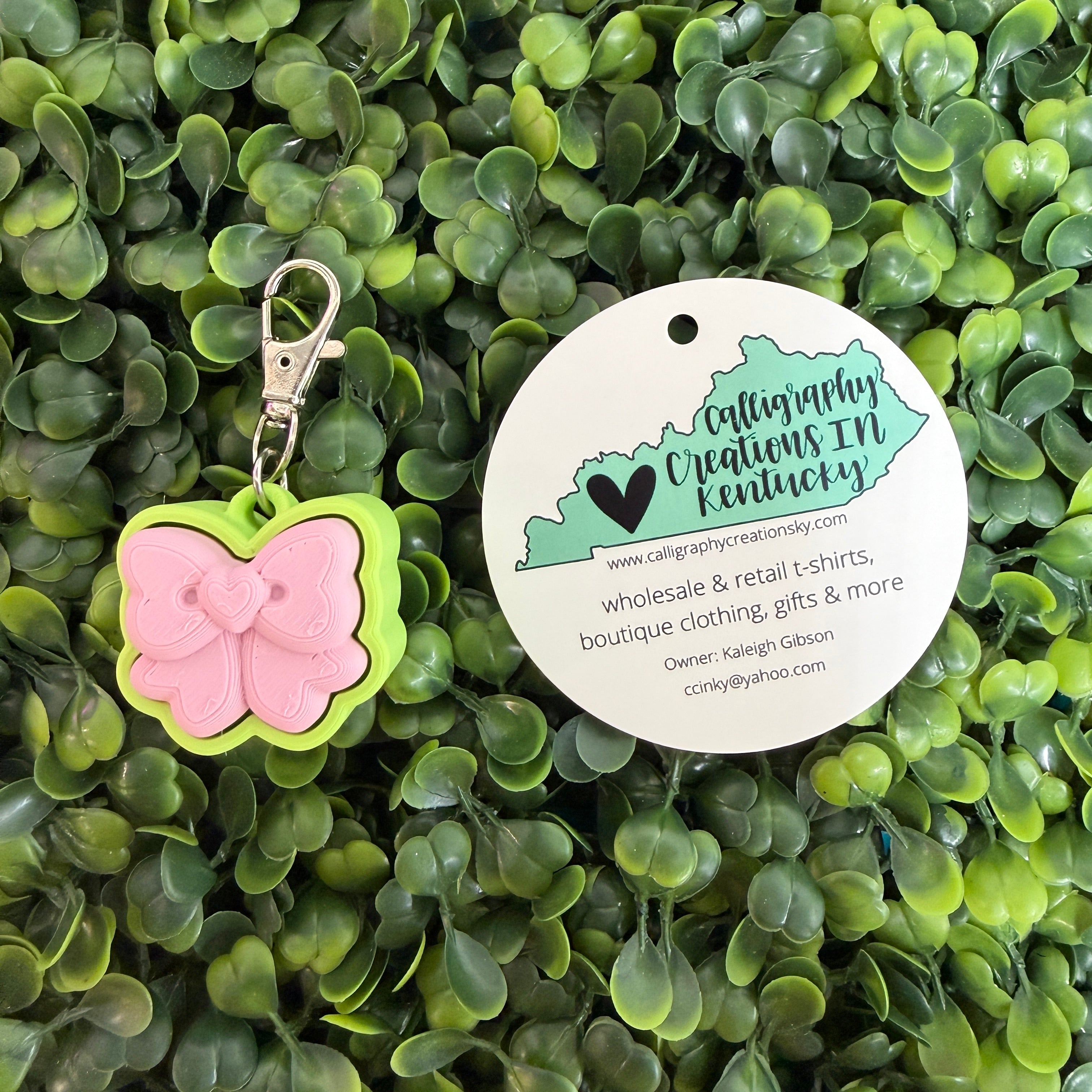 Light Pink/Apple Green Bow Fidget Clicker Keychain
