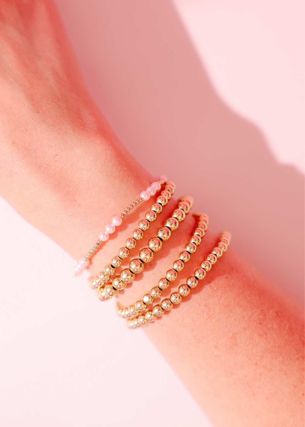 Pink ILY Pearl Bracelet in Gold: Standard 6.75 inch | Beaded Blondes