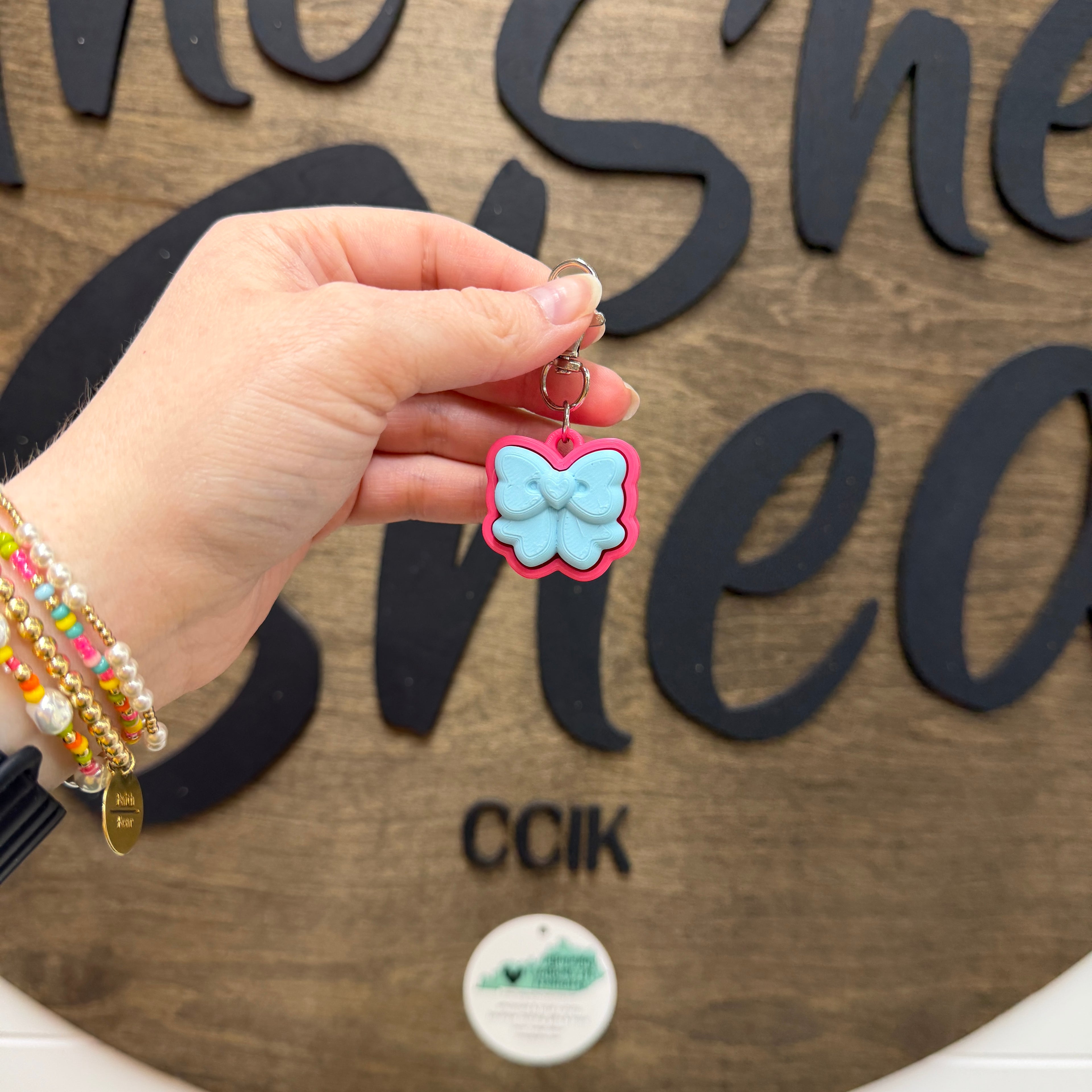 Light Blue/Hot Pink Bow Fidget Clicker Keychain