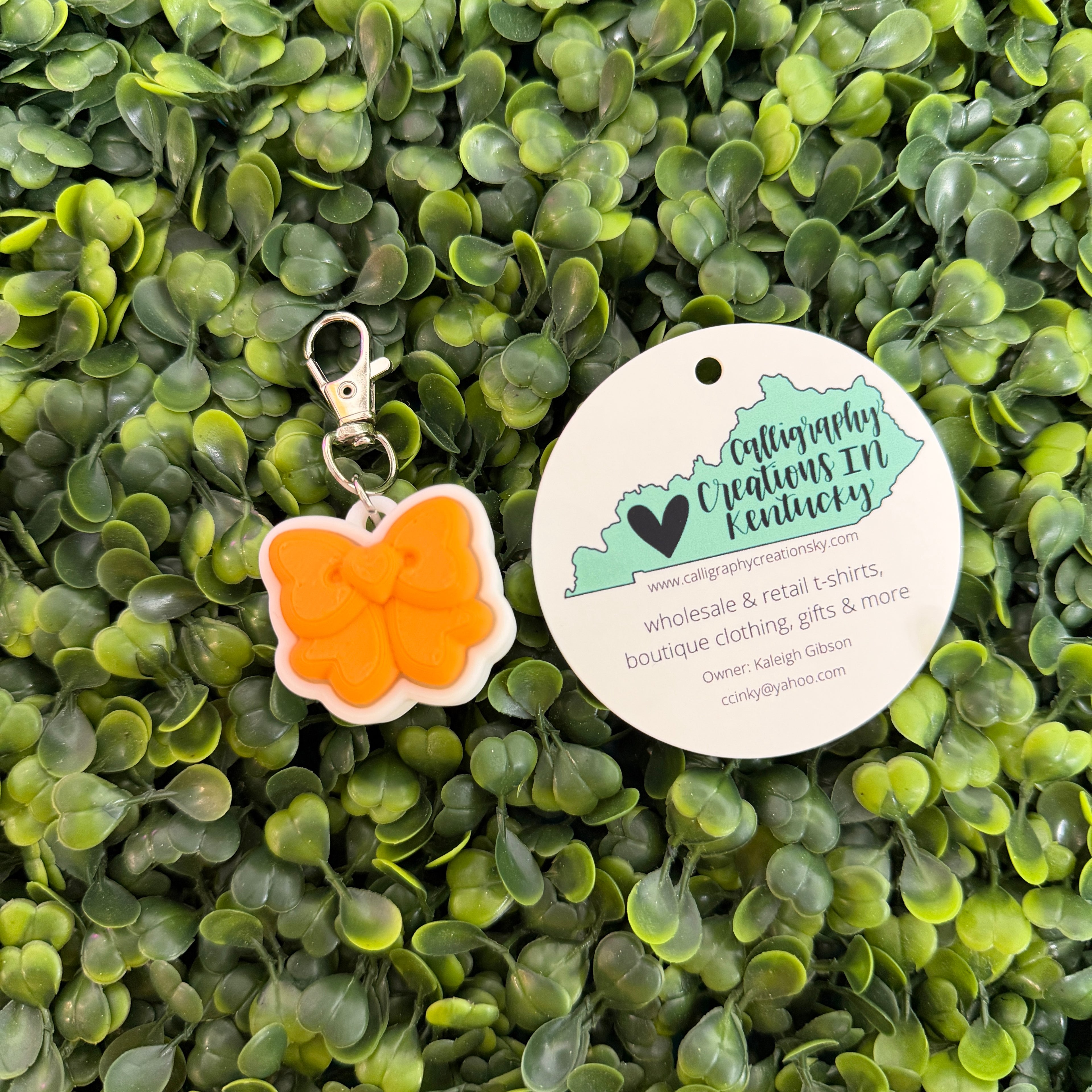 Mandarin Orange/White Bow Fidget Clicker Keychain