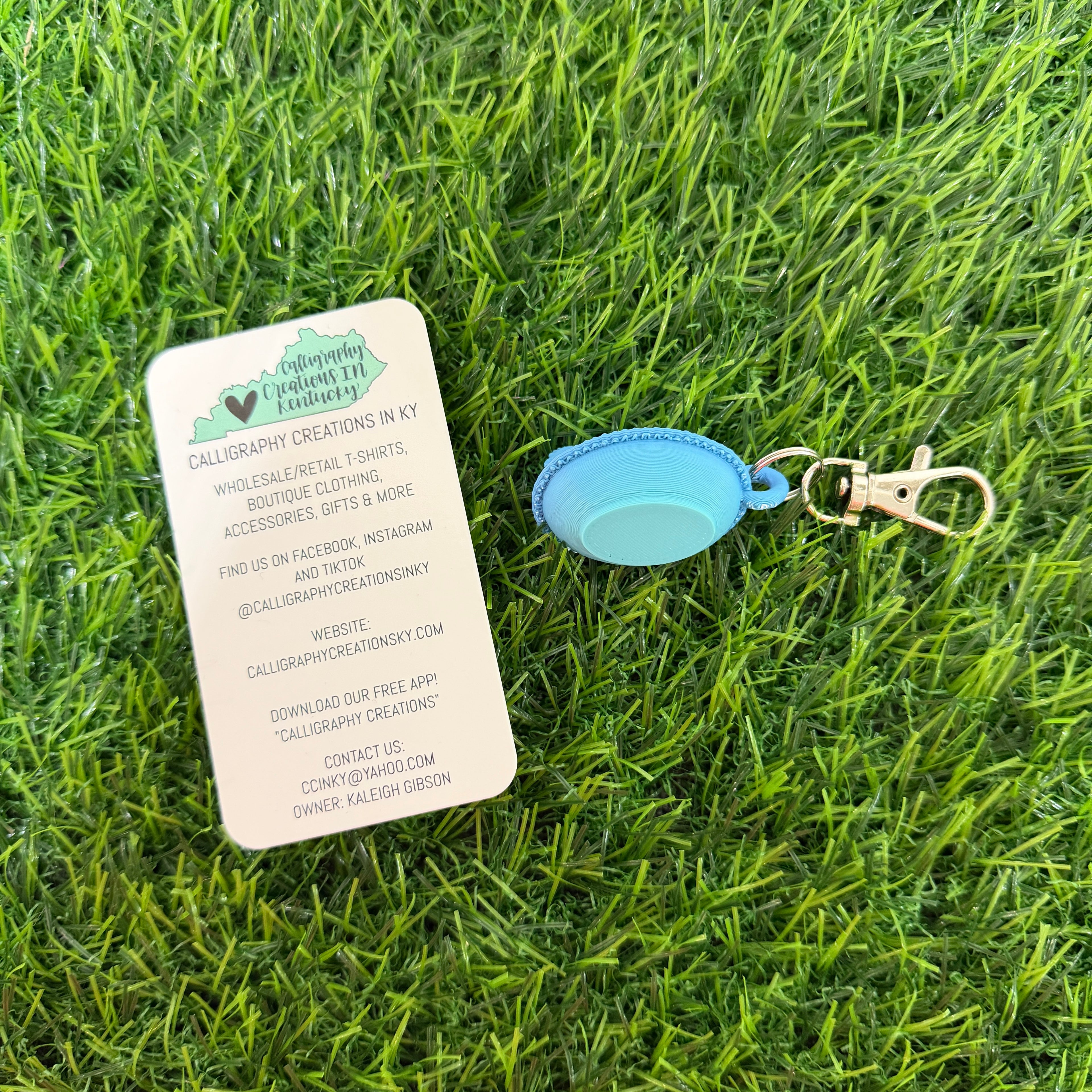 Teal/Blue Gradient | Hen Keychain