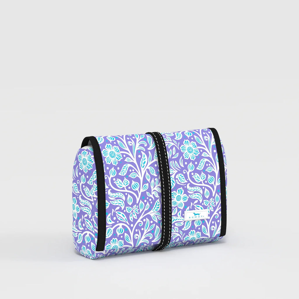 SCOUT Beauty Burrito Hanging Toiletry Bag | Best Buds