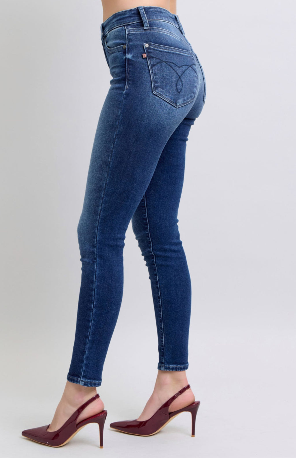 Maren Jeans • Judy Blue (Thermal)