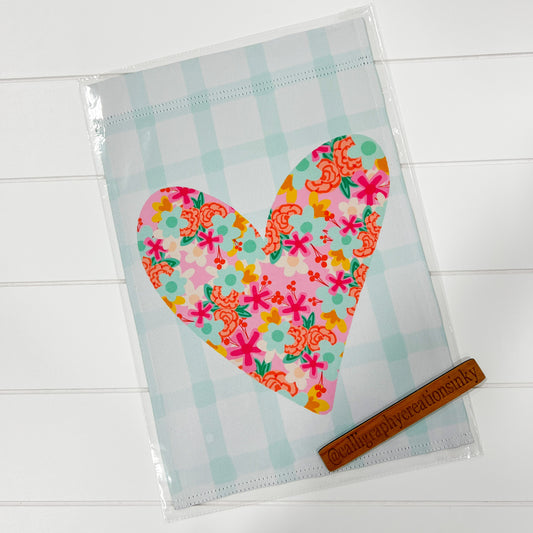 Everette Floral Heart Garden Flag