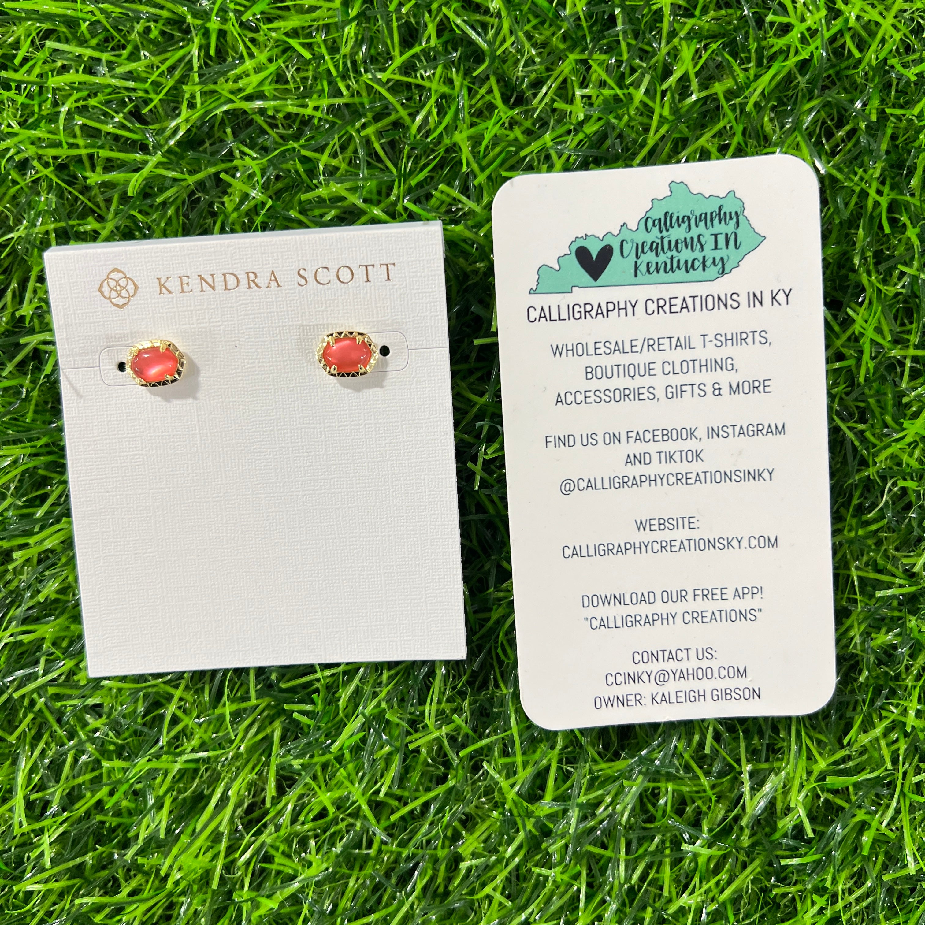 Kendra Scott Daphne Stud Earrings - Gold Coral Mother Of Pearl