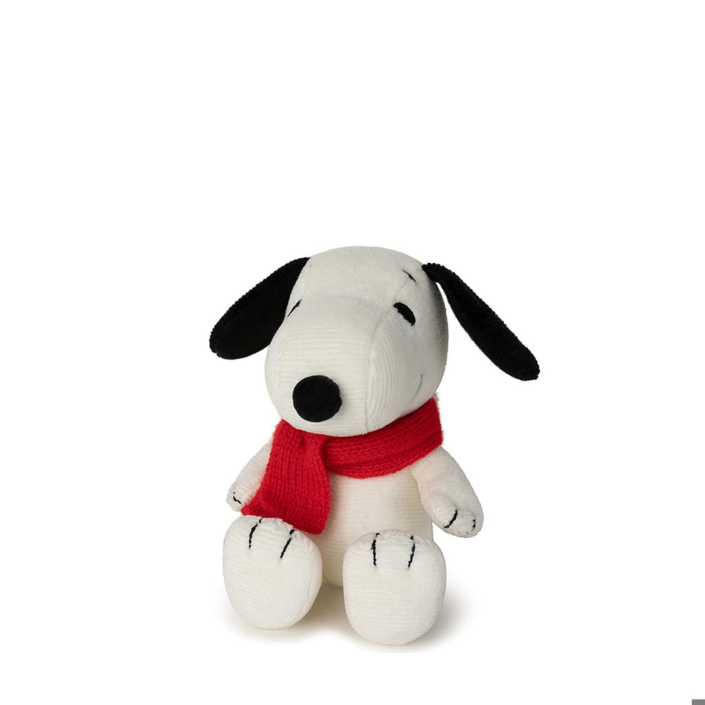 Snoopy With Scarf - 7"