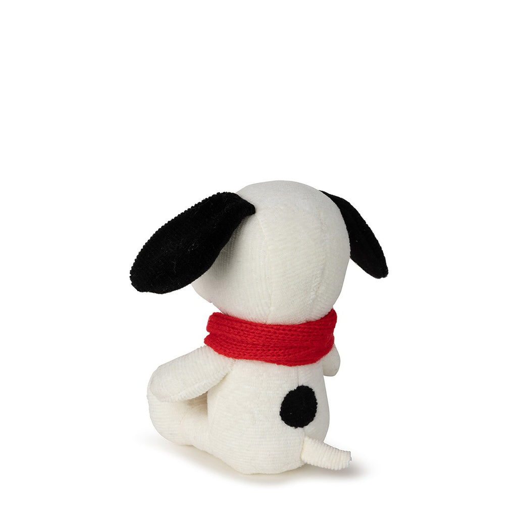 Snoopy With Scarf - 7"