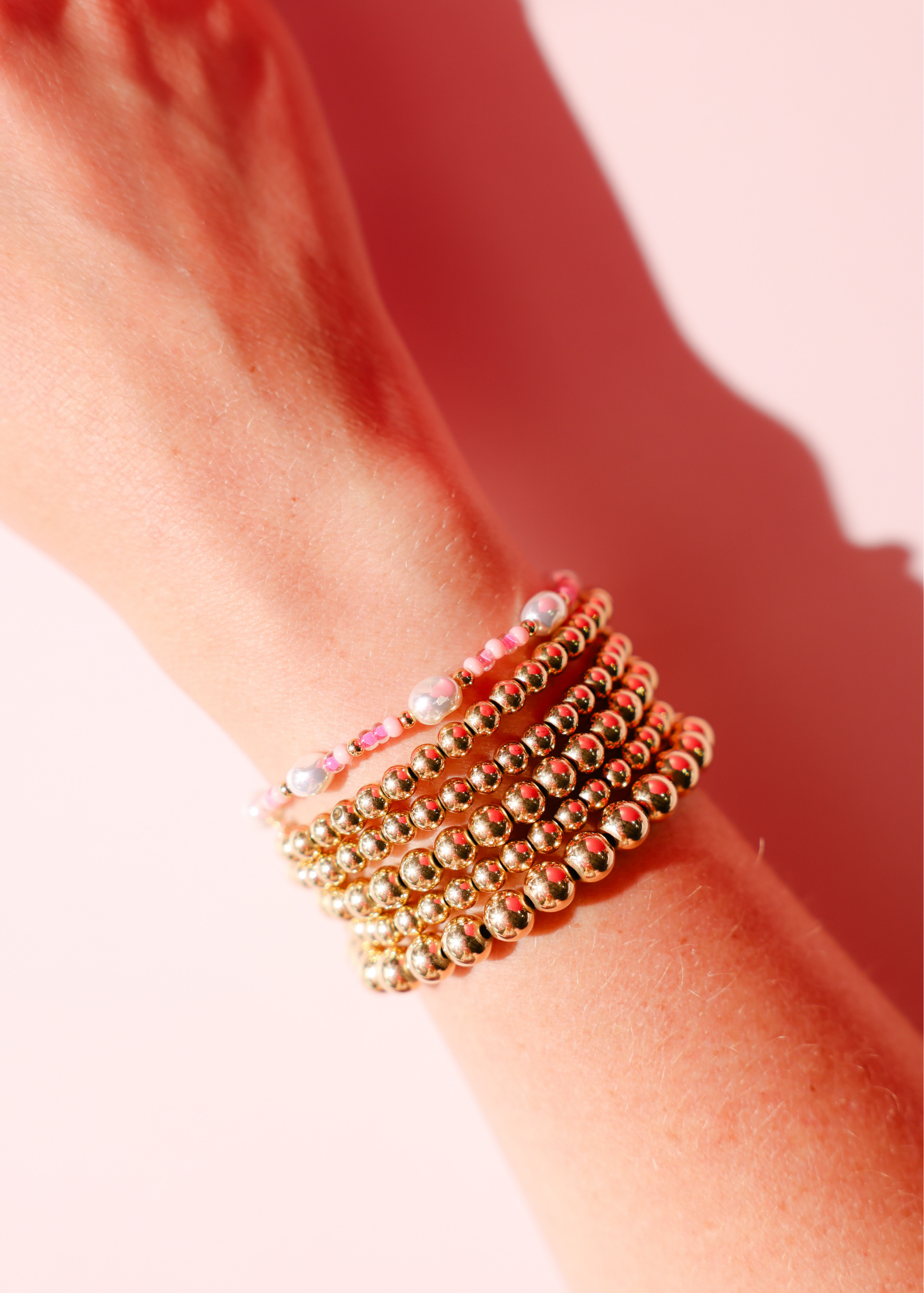 Flamingo Sprinkle Pearl Bracelet: Standard 6.75 inch | Beaded Blondes