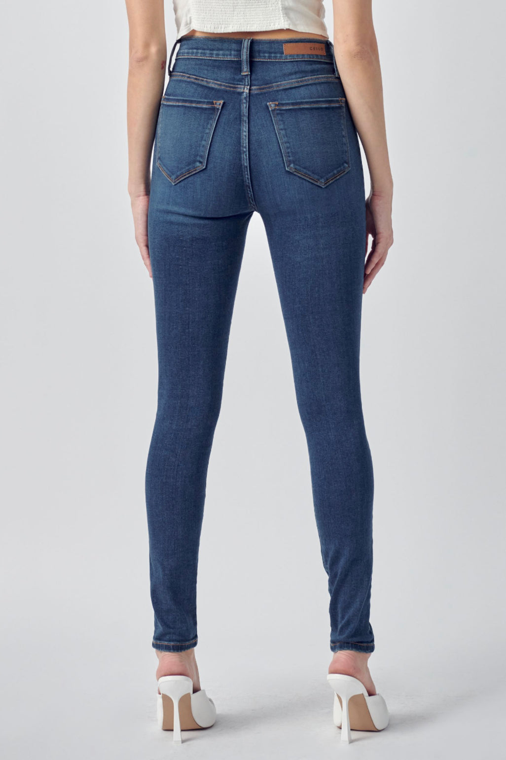 High Rise Ankle Skinny • Cello