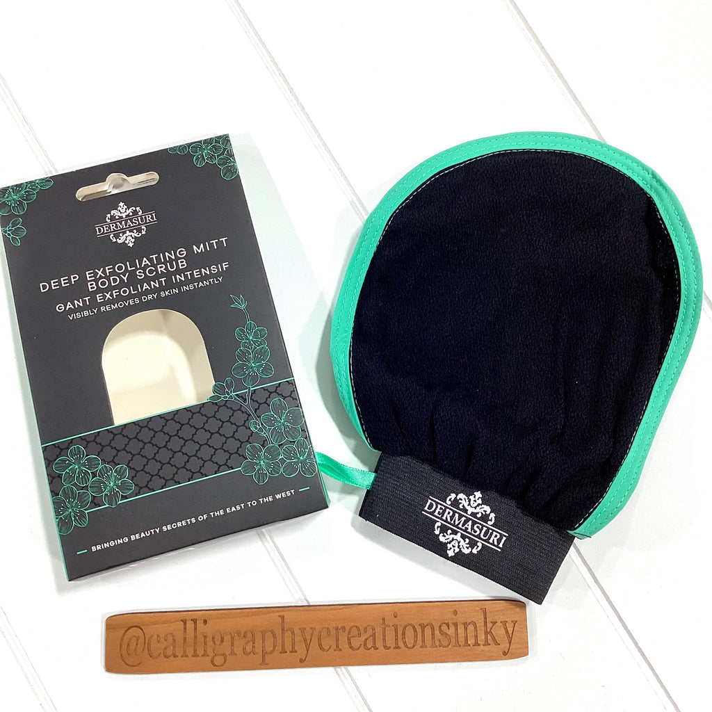 Dermasuri Exfoliating Body Scrub Glove